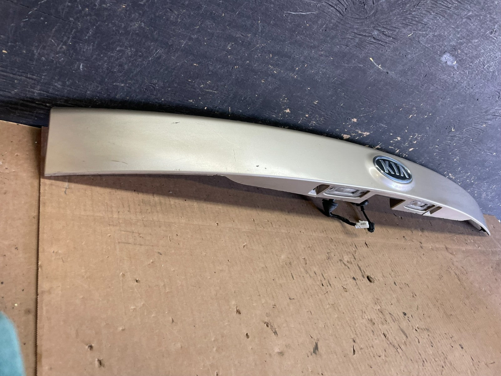 2006-2011 Kia Rondo Carens Rear Tailgate Trunk Garnish Trim OEM AA5969 DG1
