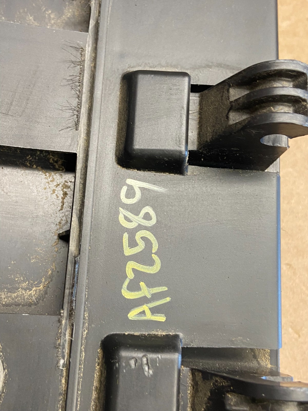 2011 to 2019 Ford Explorer Front Right Passenger Storage Glove Box AF2589 DG9