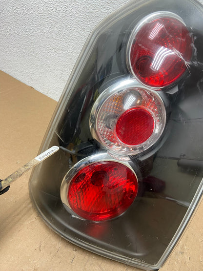 2005 to 2009 Hyundai Tucson Left+Right Side Black Tail Lights AD8052 DG4