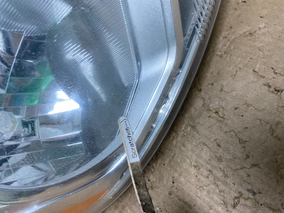 2015-2019 Ford Transit VAN Right Passenger Halogen Headlight AG1310 DW3
