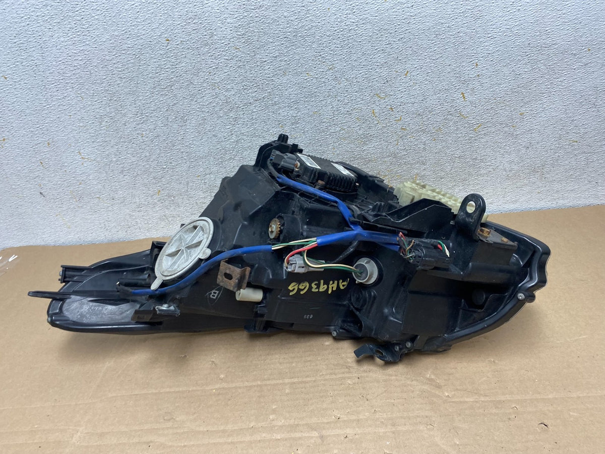 2010-2012 Infiniti G37 Right Passenger Side Xenon HID Headlight AH9366 DW8