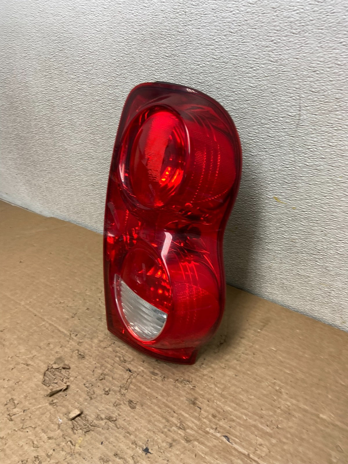 2004-2009 Dodge Durango Tail Light Right Passenger RH Side Z3748 PS1