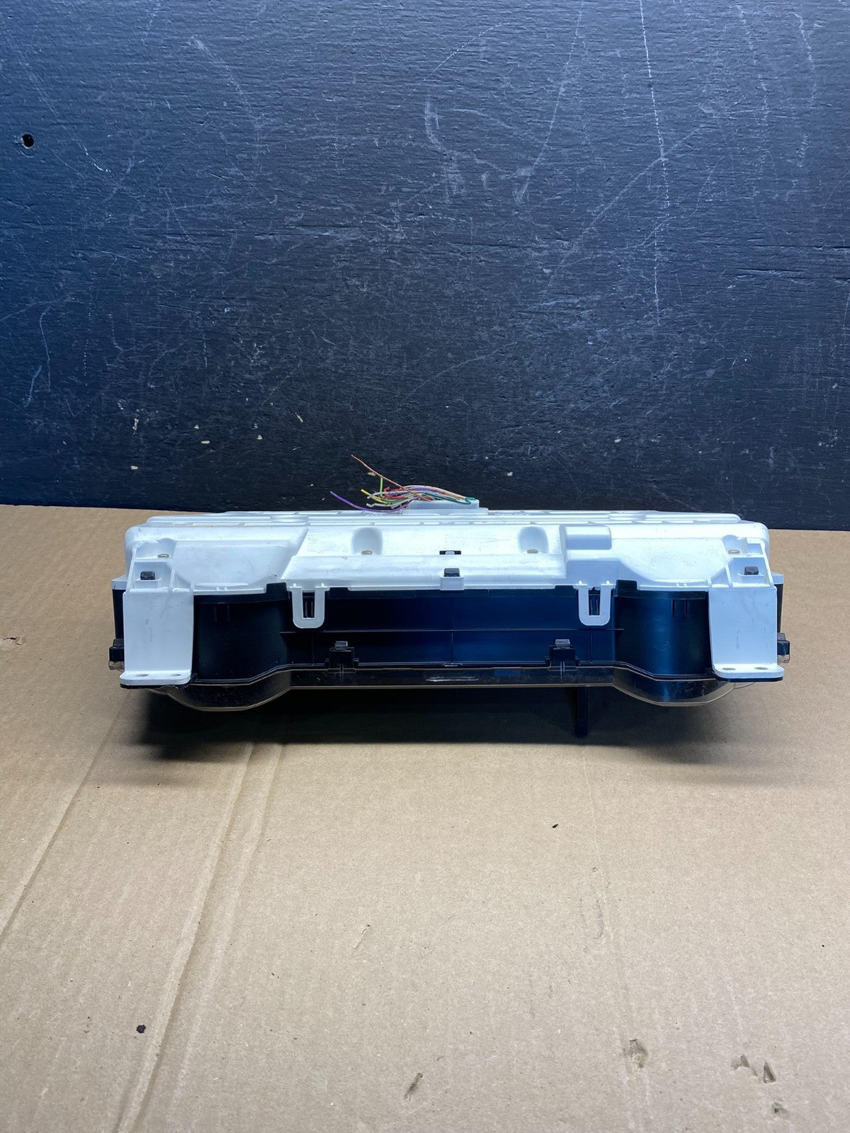 2004 2005 Toyota Sienna Speedometer Cluster Gauge AG3731 DW4