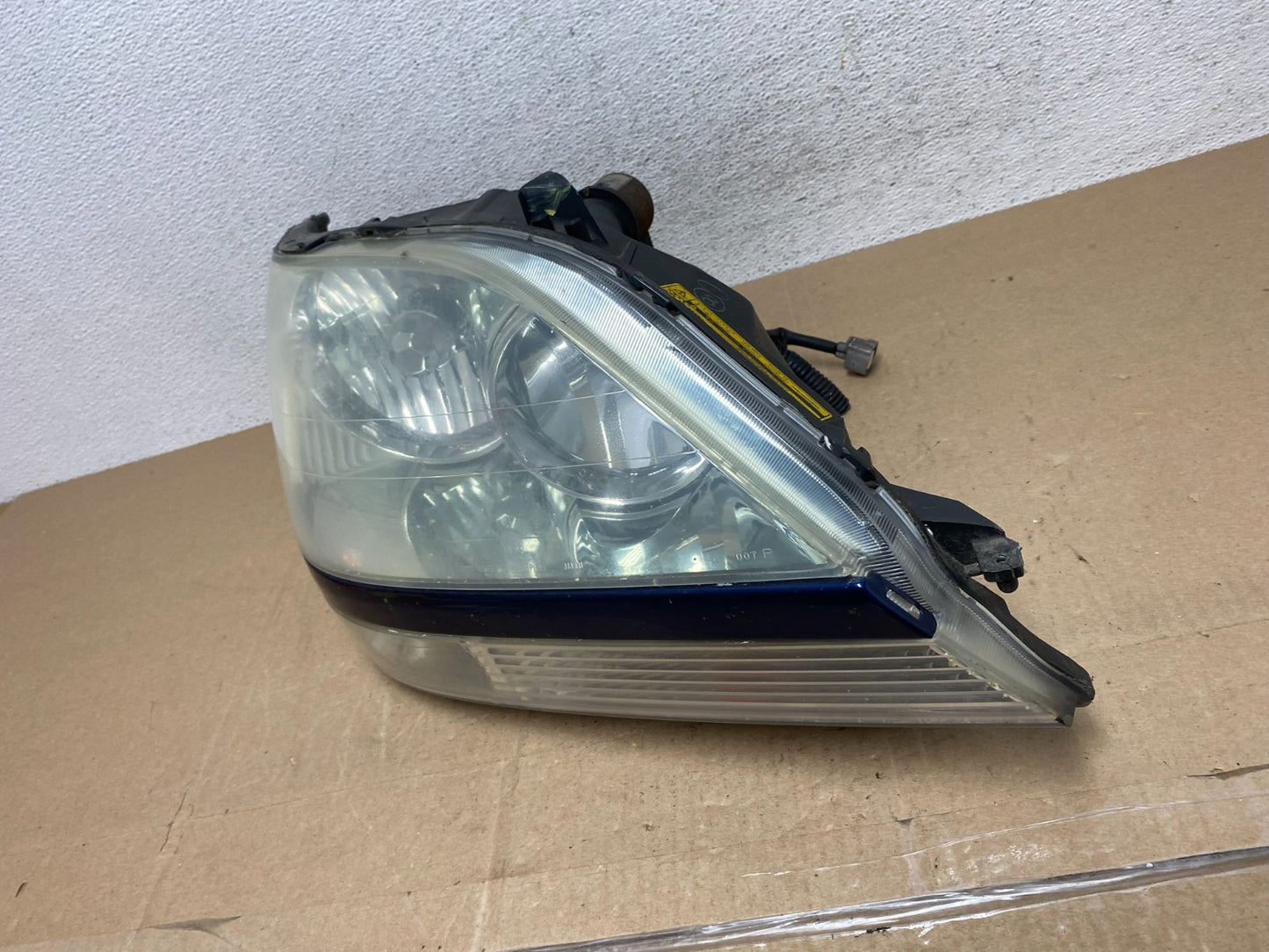 2001 2002 2003 Lexus RX300 Right Passenger Headlight Xenon HID AE6746 DW1