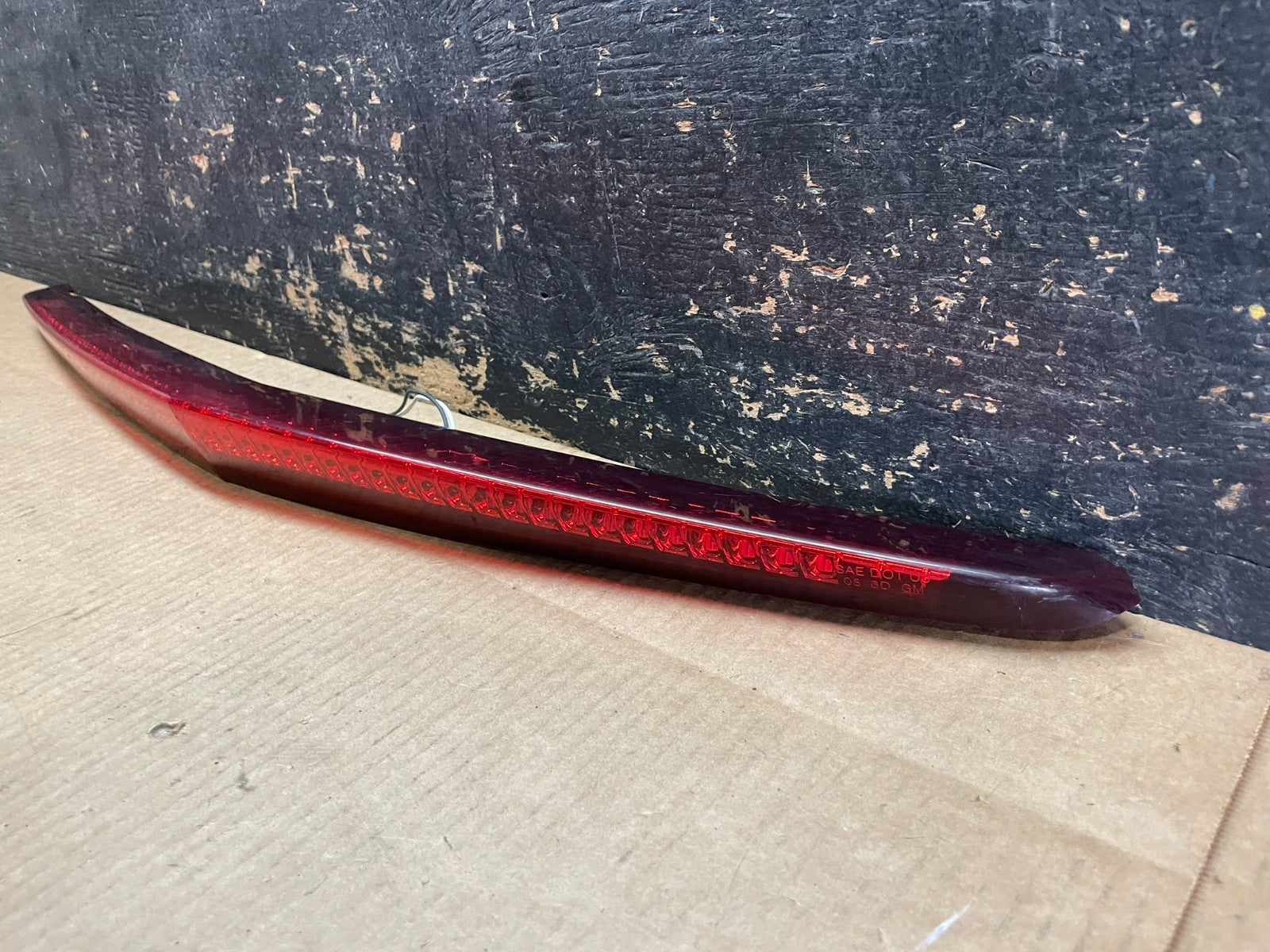 2008-2013 Cadillac Cts Sedan Trunk Lid 3rd Third Brake Tail Light aa9129 DG2
