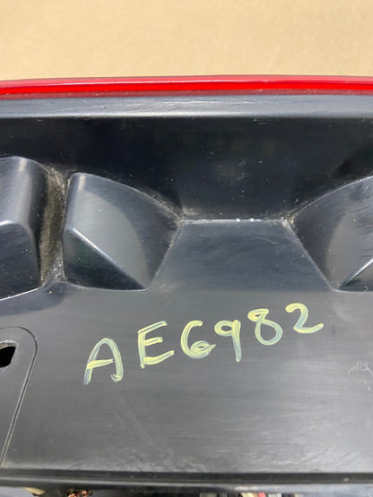 2005 2006 2007 Jeep Liberty Left Driver Lh Side Tail Light AE6982 LK7