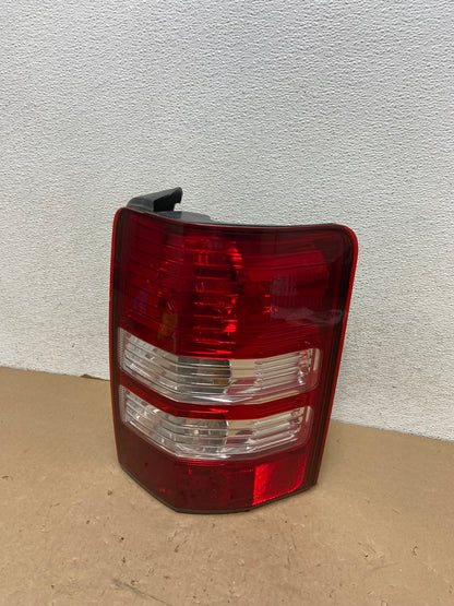 2008 to 2012 Jeep Liberty Right Passenger RH Side Tail Light AG4145 LK0