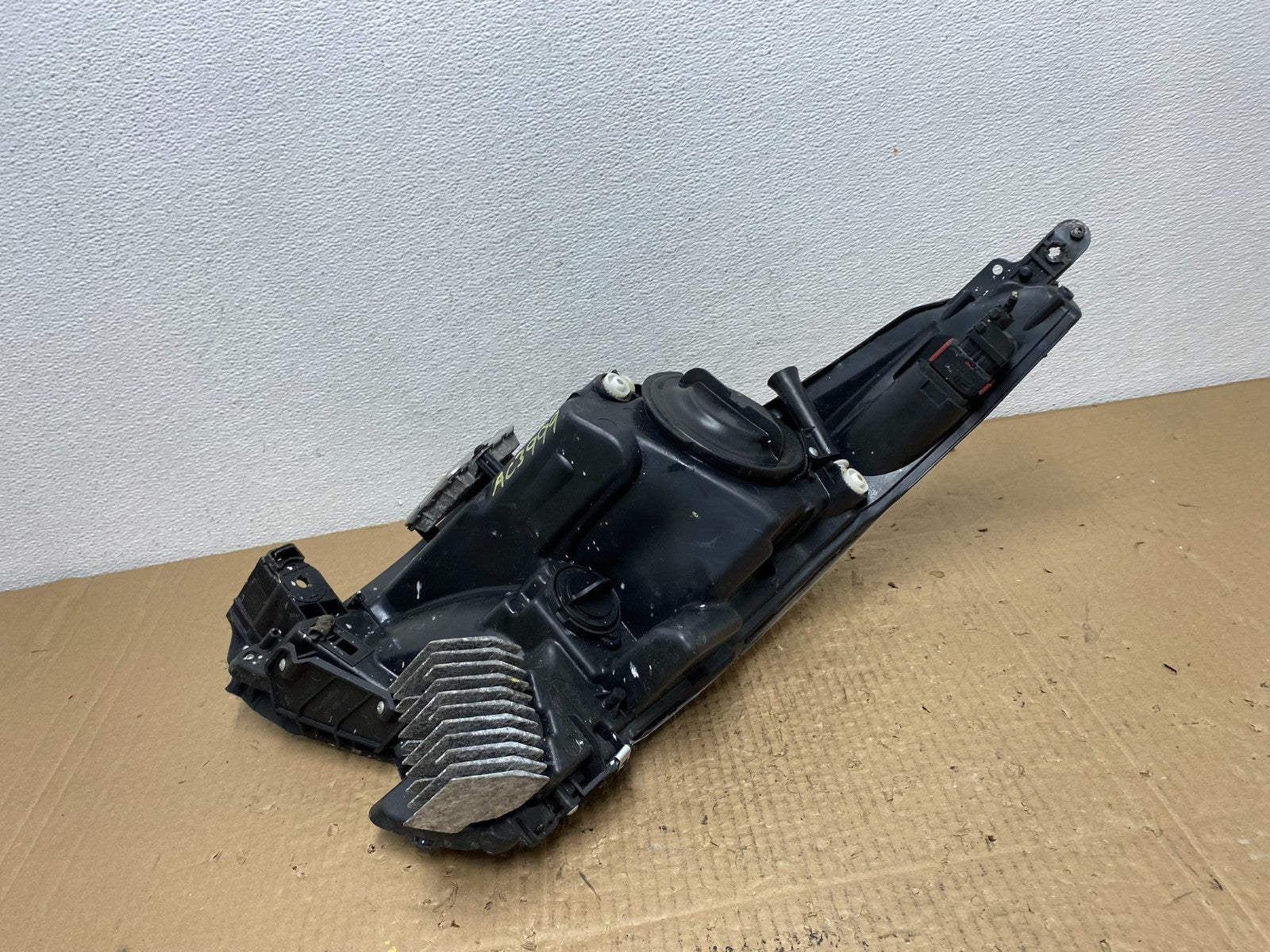 2014-2016 Cadillac XTS Right Passenger RH AFS Xenon HID Headlight OEM AC3999 DW5
