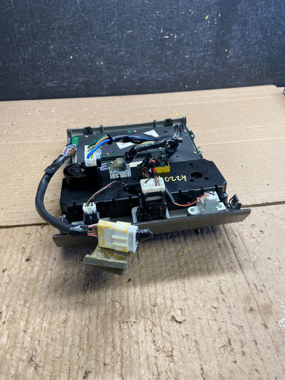 2004-2007 Nissan Armada Bose Radio CD Player A/C Climate Control AG0224 DG6
