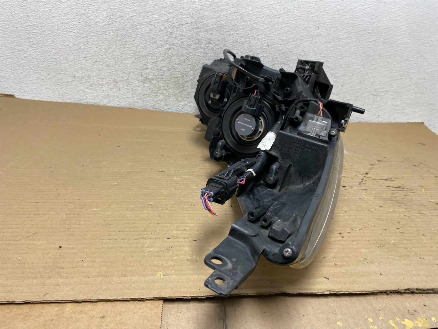 2010 - 2013 Mazda 3 Left Driver LH Halogen Headlight AG9100 DW9