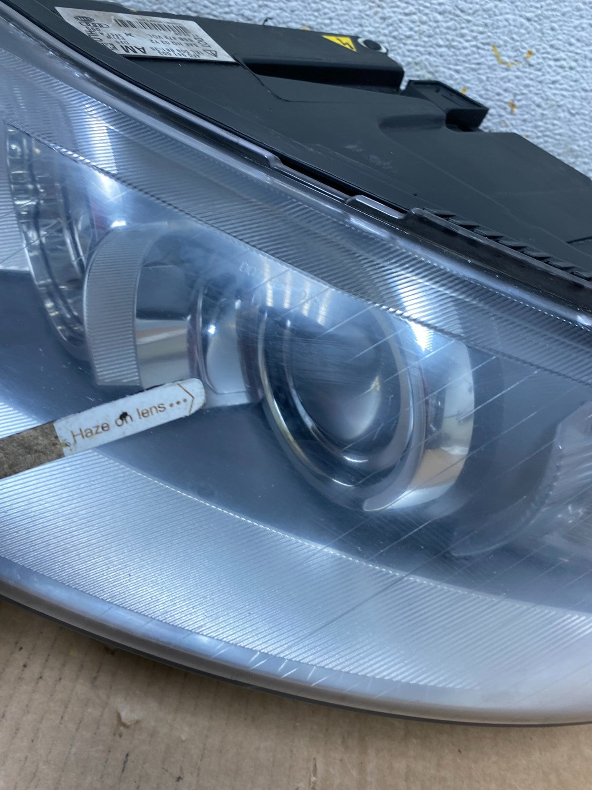 2005 to 2008 Audi A6 Left Driver Side Headlight Xenon HID AI8516 DW4