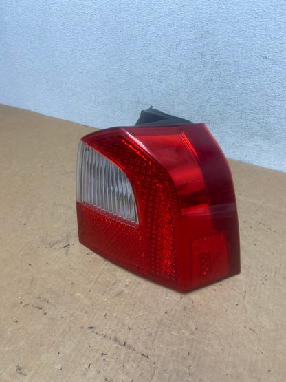 2008 to 2013 Volvo XC70 V70 Right Passenger RH Tail Light Lower AD5196 LK0