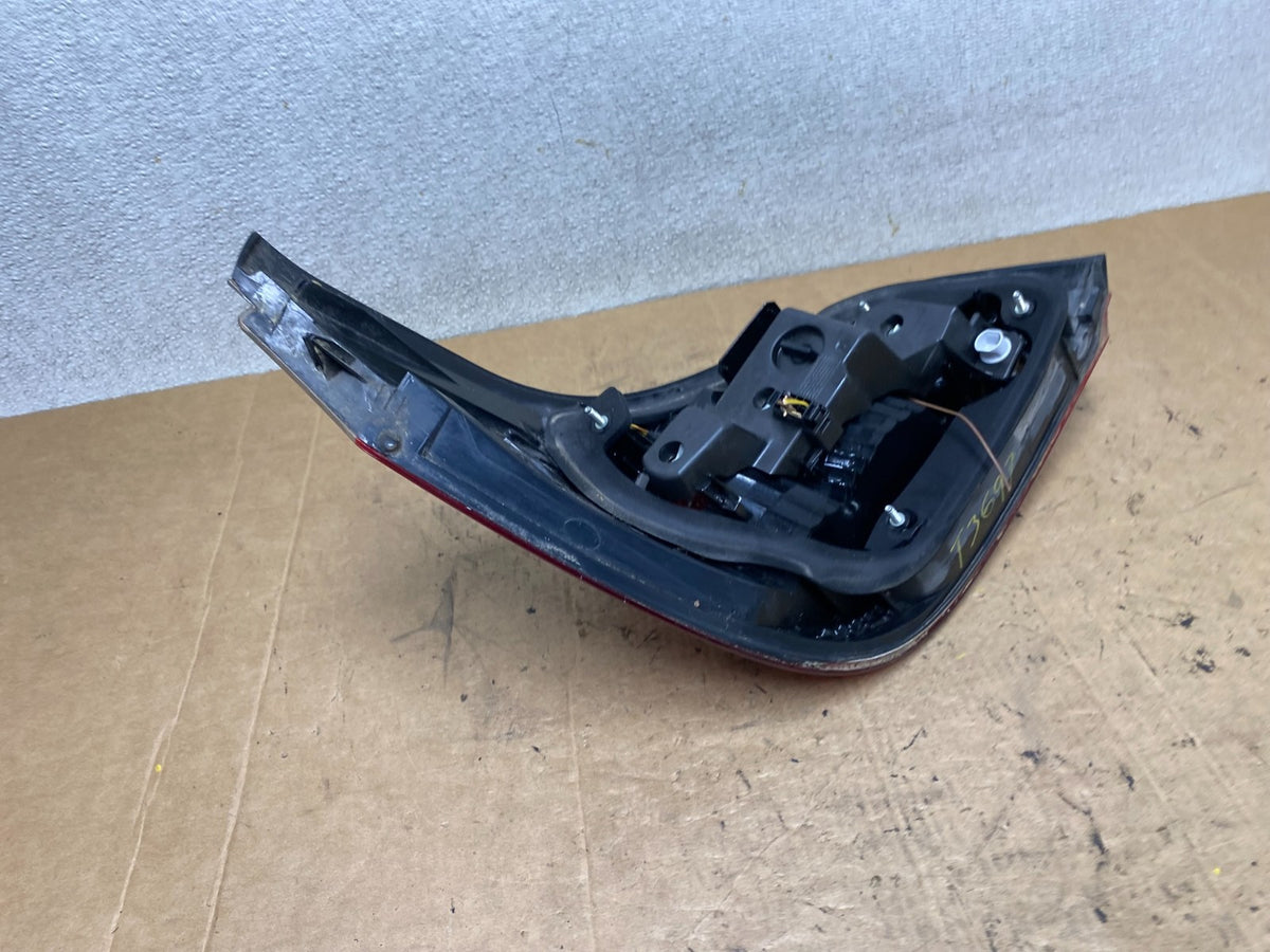 2008 2009 2010 BMW 5 525i 530i Right Passenger Rh Tail Side Light T3697 DW5