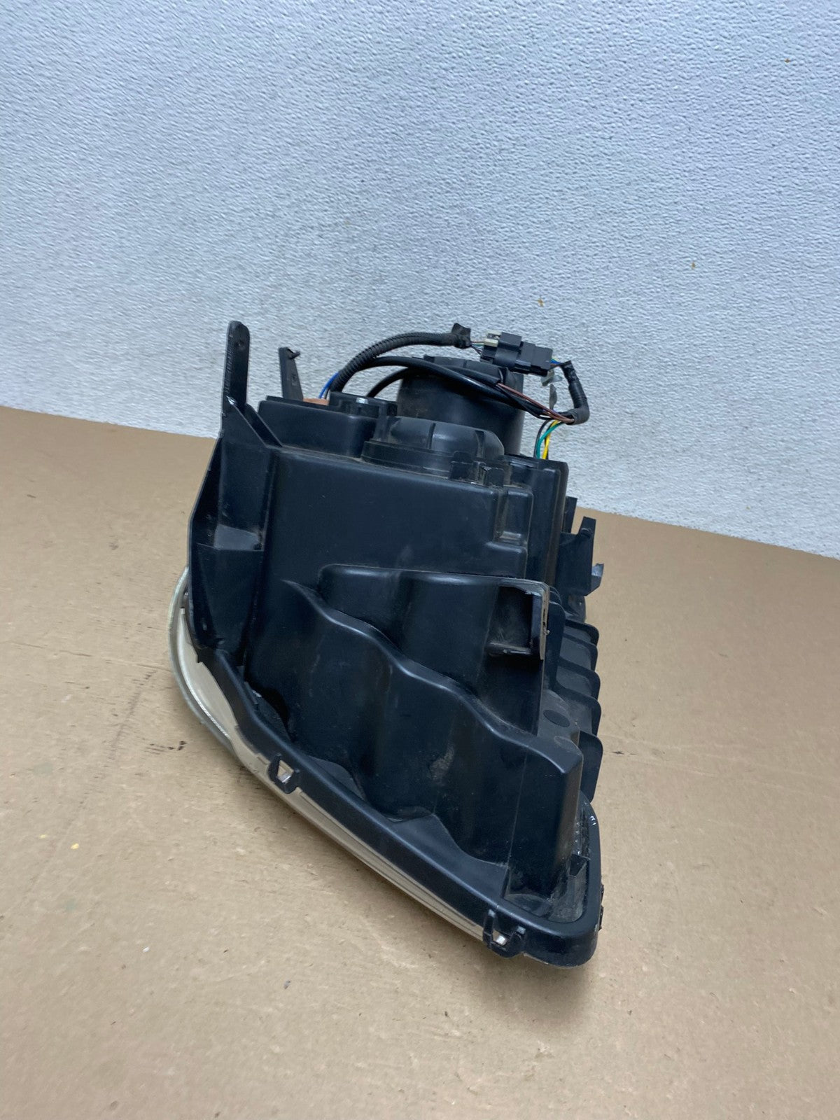 2010 to 2015 GMC Terrain Halogen Passenger Right Rh Side Headlight AF4572 LK7