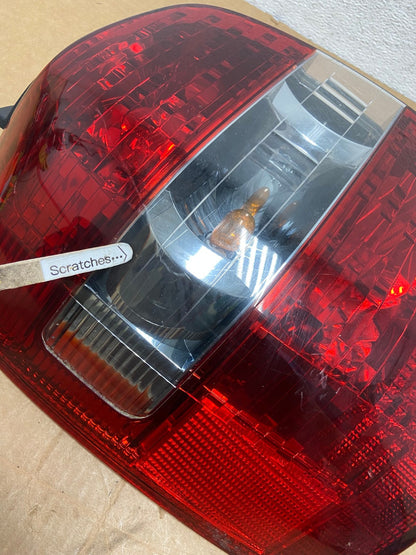 2004-2007 Toyota Highlander Left Driver LH Side Tail Light AD6160 LK3