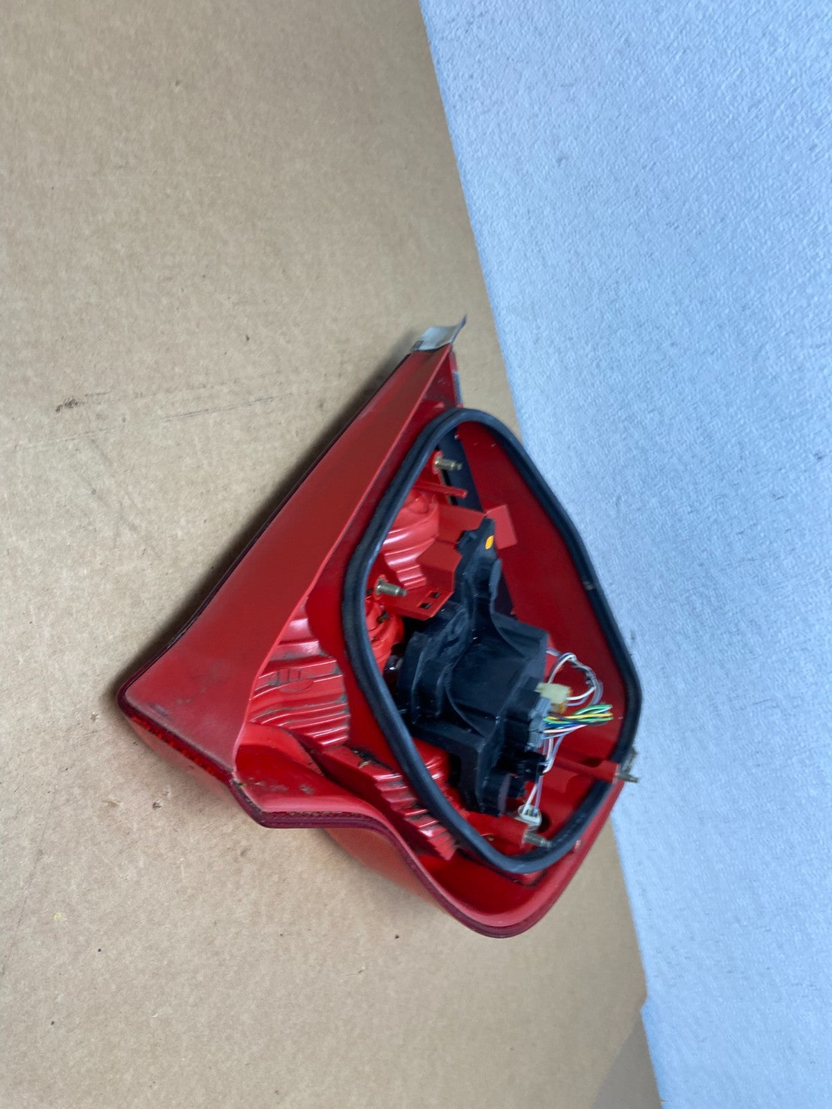 2004 - 2006 Volvo S80 Right Passenger RH Side Tail Light AC1721 DG4