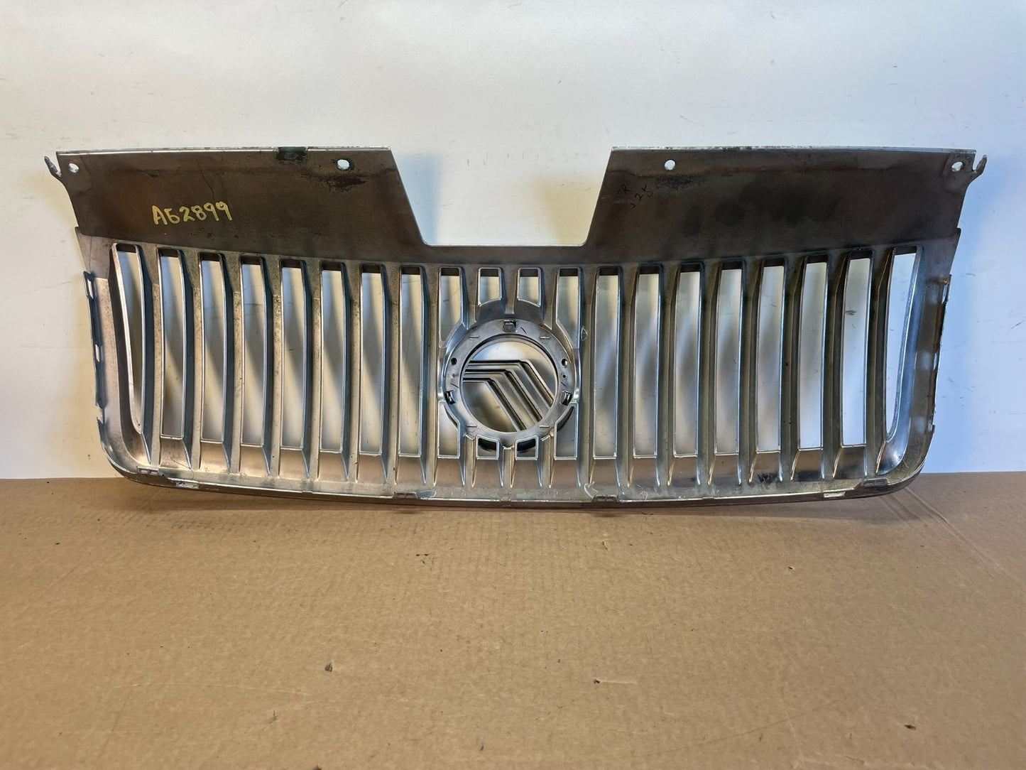2006 2007 2008 2009 Mercury Milan Front Upper Chrome Trim Grille ag2899 DG3