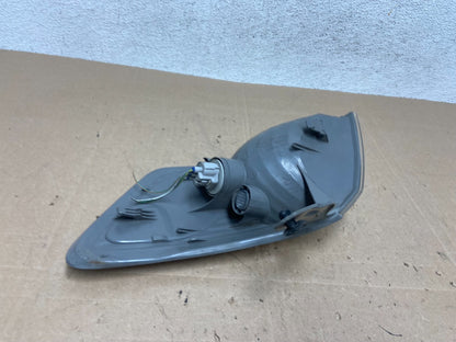 2000 - 2001 Toyota Camry Front Right Passenger RH Turn Signal AE5965 DW4