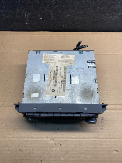 2005 2008 Jeep Dodge Chrysler AM/FM CD Player Satellite Radio AE8165 DG2