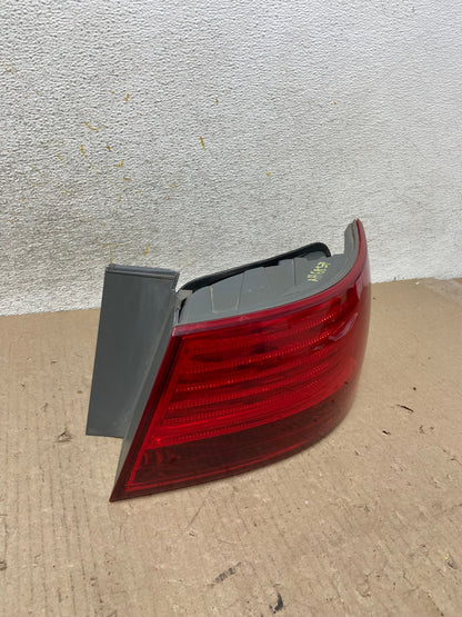 2009 to 2010 Hyundai Sonata Right Passenger Side Tail Light AH6857 LK1