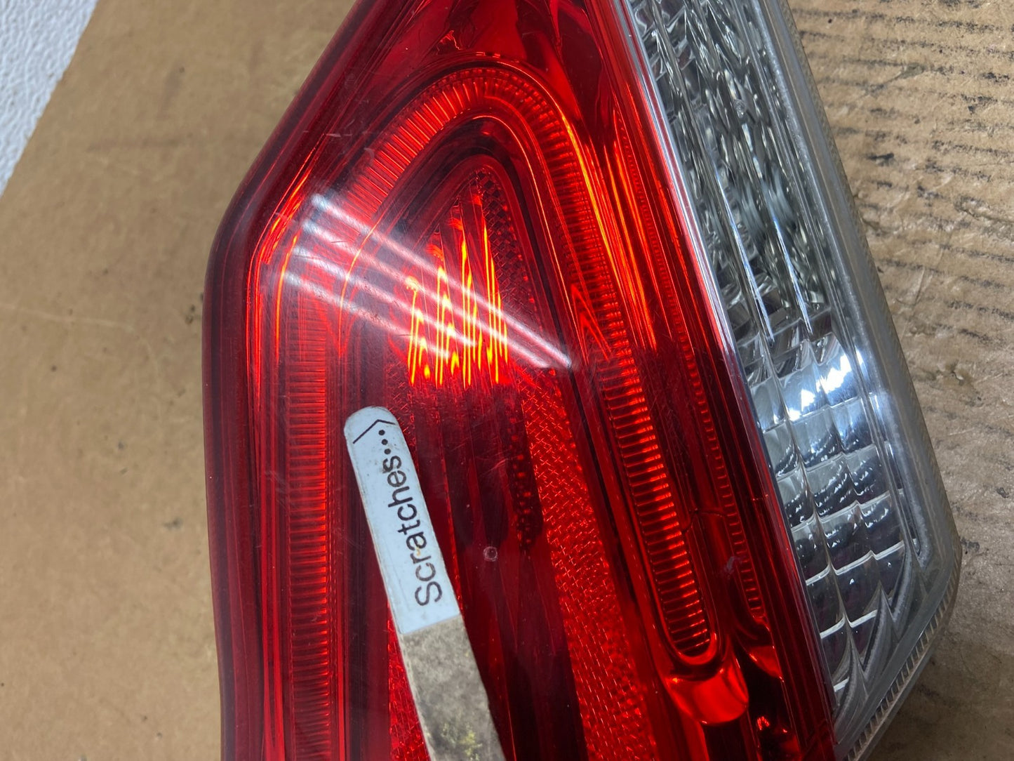 2011 to 2012 Toyota Avalon Left Driver Side Tail Light Inner AE03923
