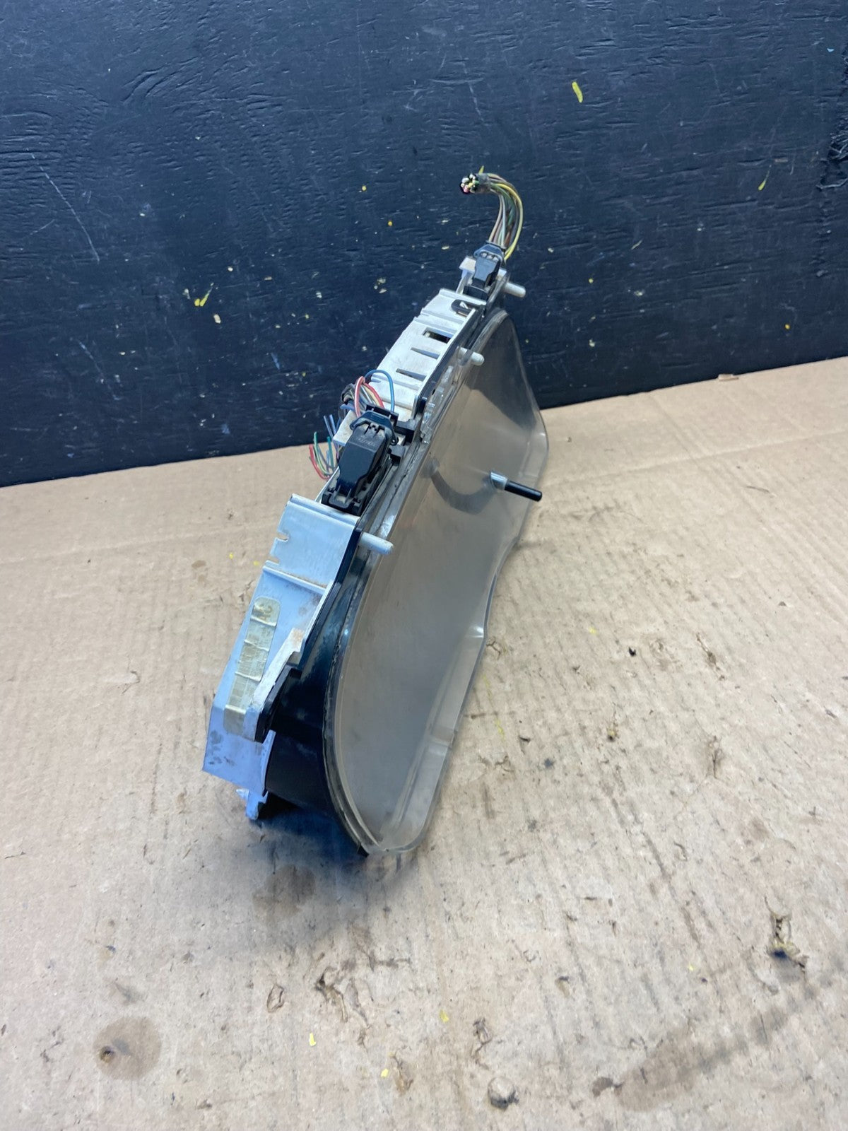 2004 to 2008 Ford E150 E250 E350 Gauge Speedometer Cluster Q2316 DG1