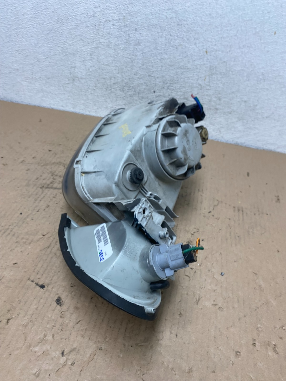 1999 to 2000 Hyundai Elantra Right Passenger Side Headlight AF4248 PS8