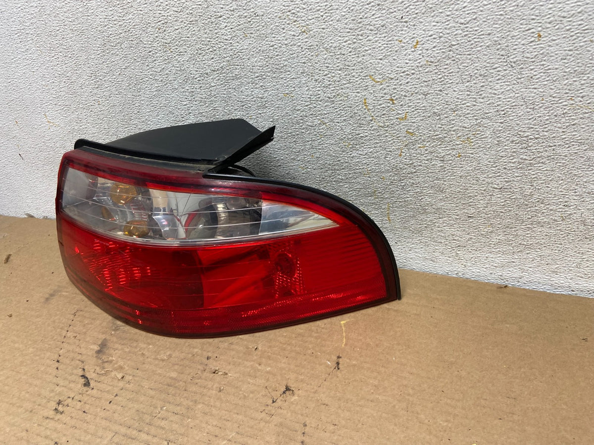2004 2005 Mercury Sable Right Passenger RH Side Tail Light ah4258 DG2