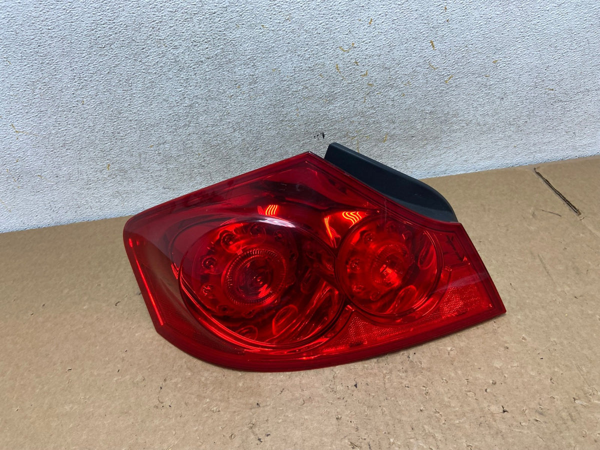 2007 to 2013 Infiniti G35 G37 Sedan Left Driver LH Side Tail Light AI3673 LK0