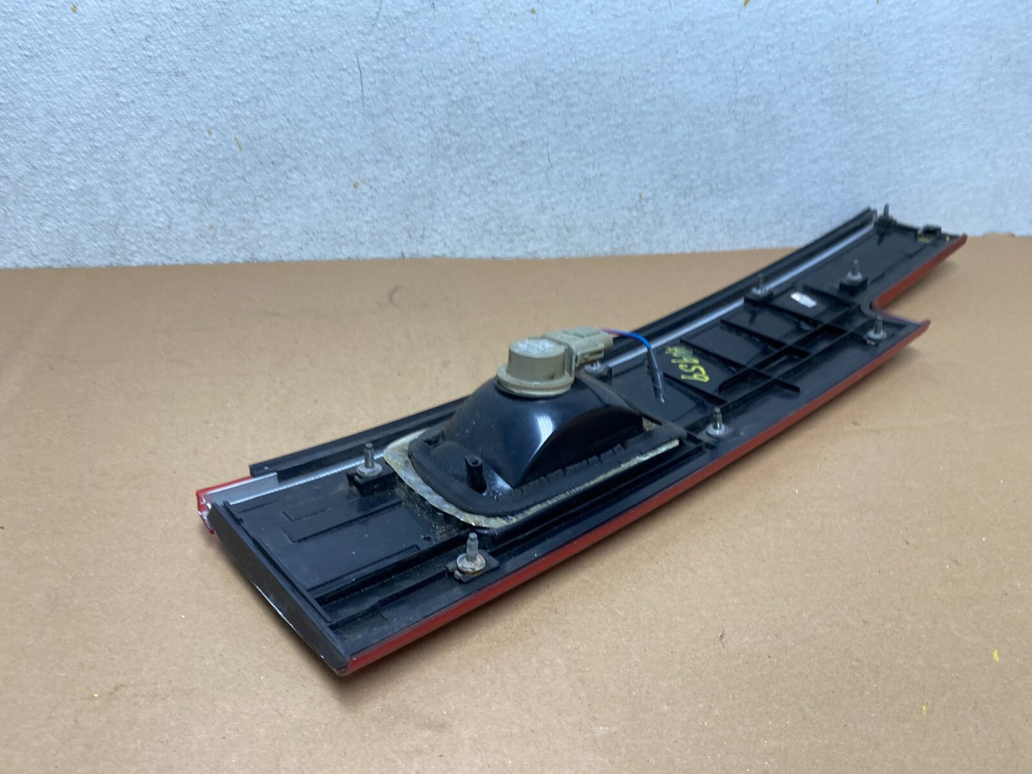 1996 to 1998 Mercury Villager Right Passenger Side Inner Tail Light OEM H0959 KC8