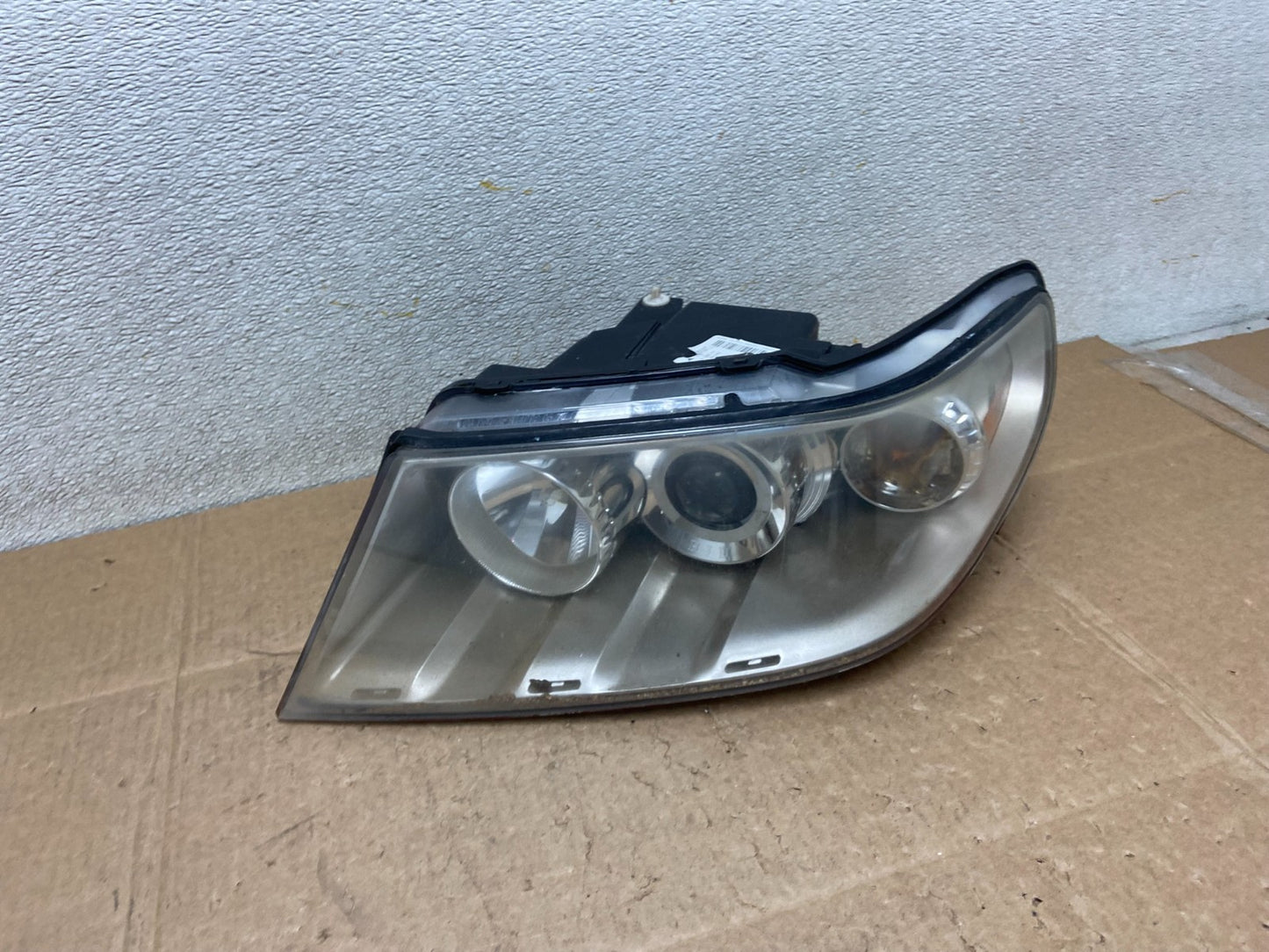 2005 to 2009 Saab 9-7X Left Driver LH Side Xenon Headlight OEM Y8813 DW0