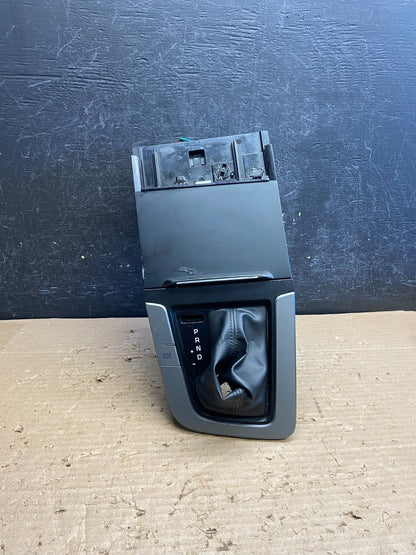 2017 - 2018 Hyundai Elantra Shifter Bezel Center Console Storage ag8675 DG0