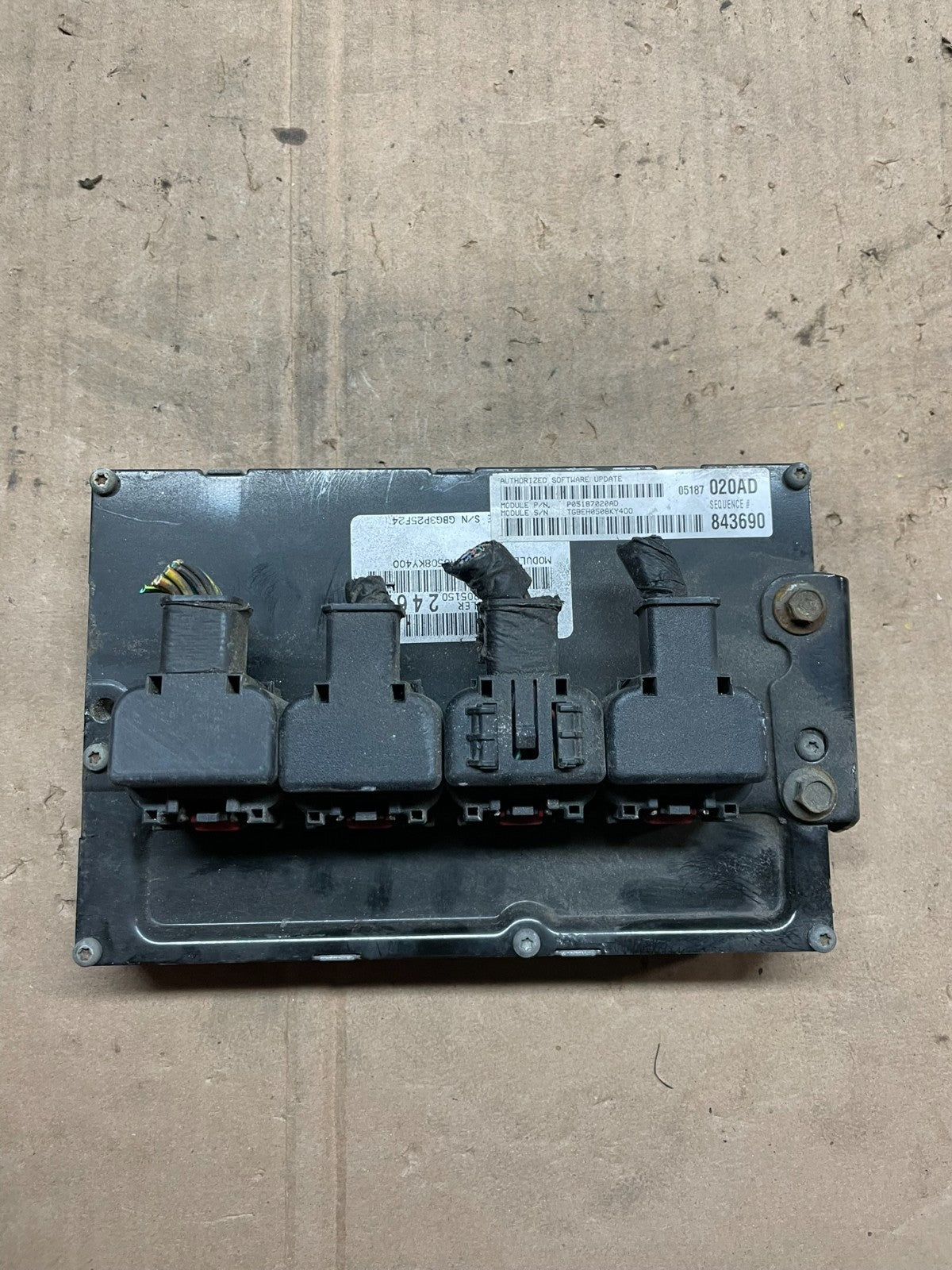 2008 2009 2010 Dodge Charger 3.5L Engine Control ECM p05187020ad W2325 DG2