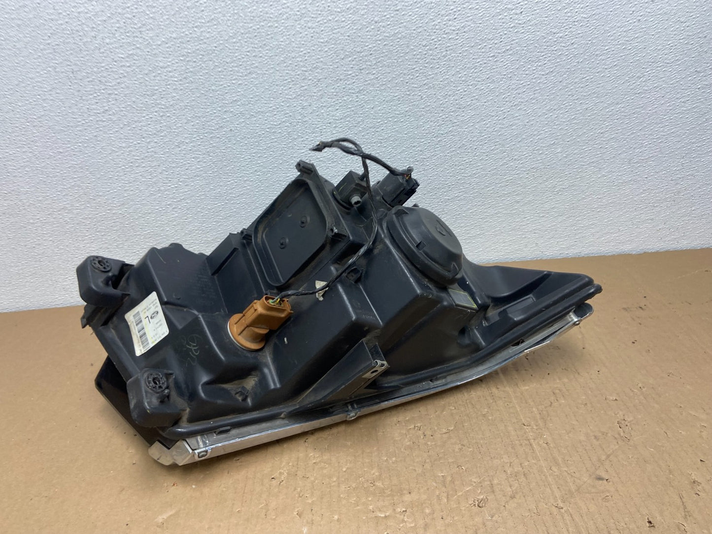 2011 to 2014 Ford Edge Front Left Driver Side Headlight Halogen Oem AB6653 DW4