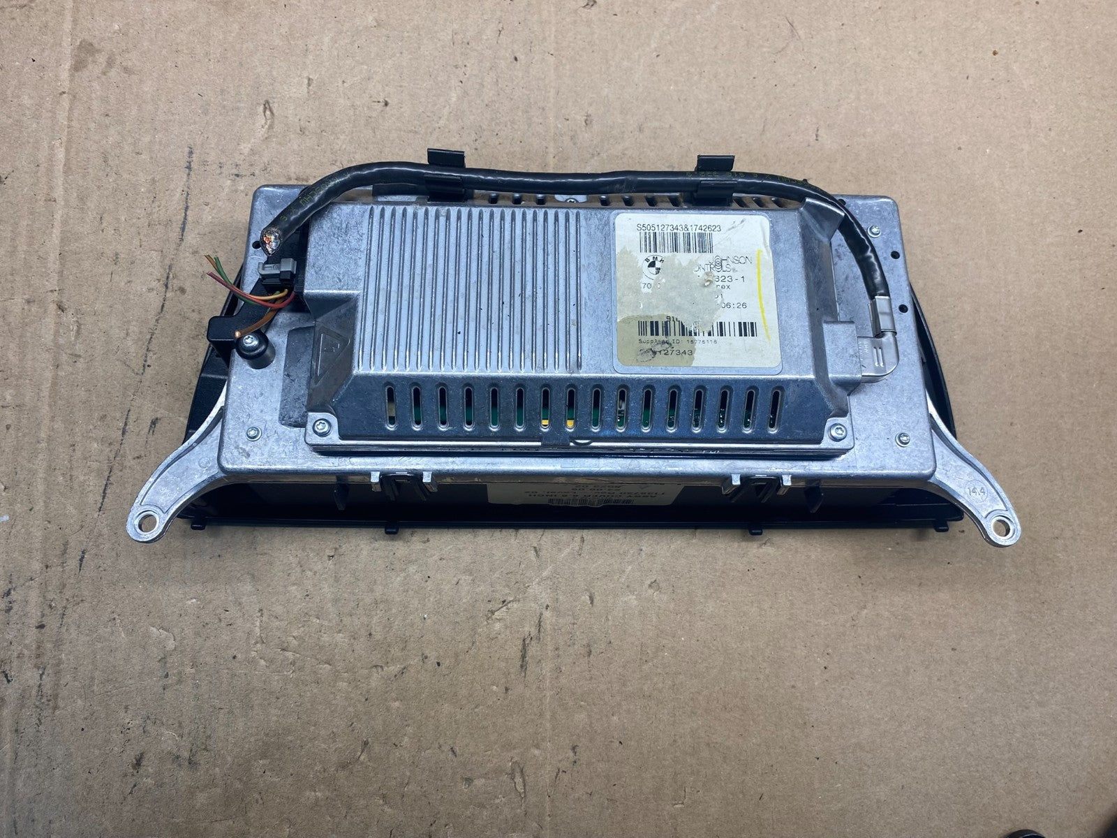 2007 - 2010 BMW X5 X6 Navigation Radio Information 8.8" Display Screen AE7810 DW4