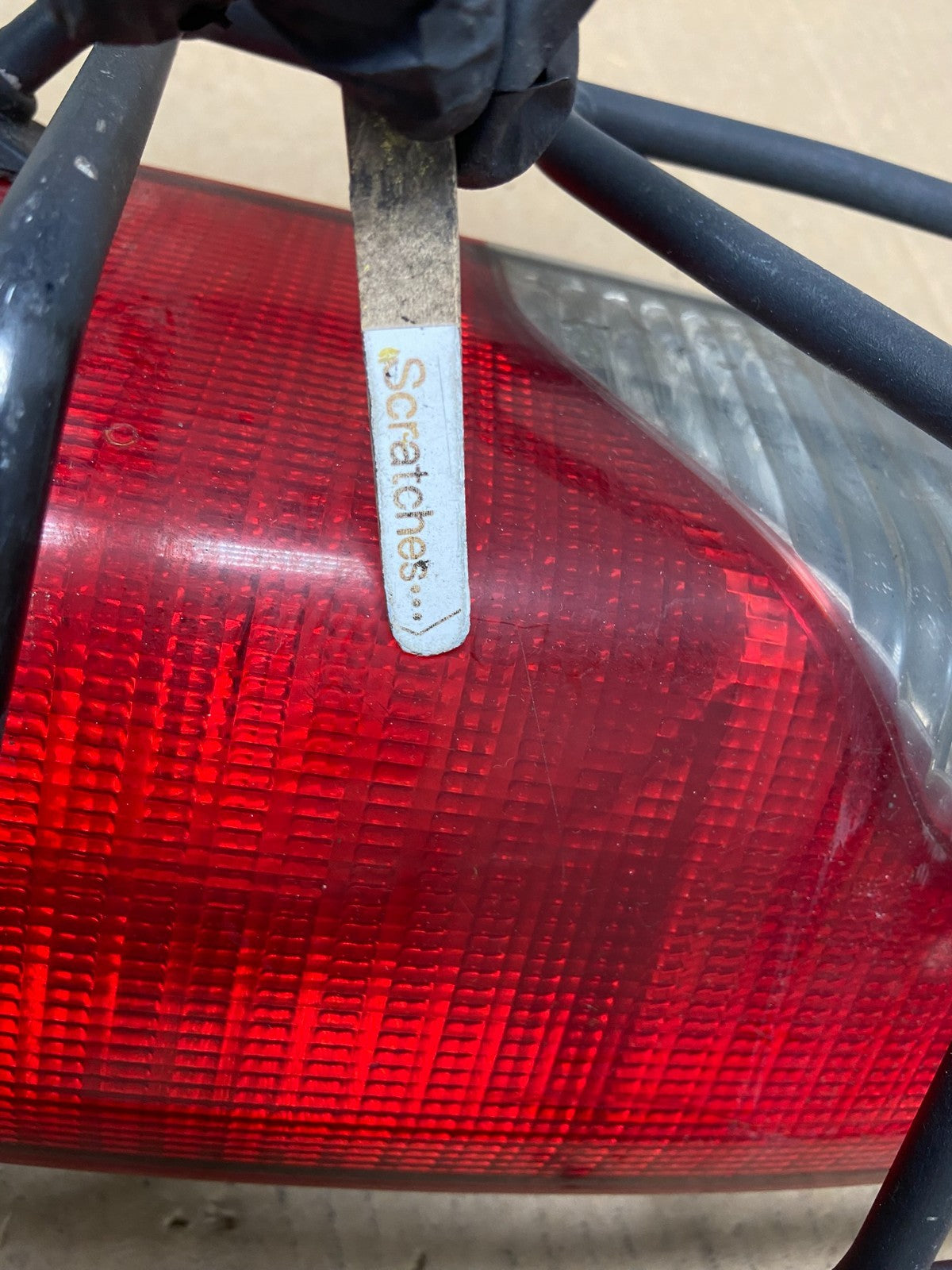 2002 2003 2004 Nissan Xterra Right Passenger RH Side Tail Light AH4130 DW3