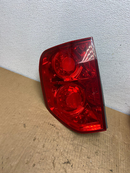 2003 2004 2005 Honda Pilot Left Driver LH Side Tail Light AC8220 LK0