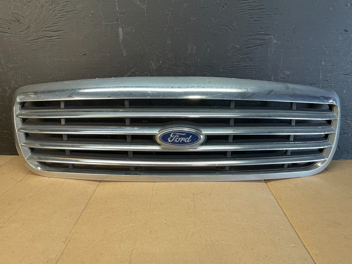 2003 to 2011 Ford Crown Victoria Front Upper Grille Grill Chrome AC2069 DG0