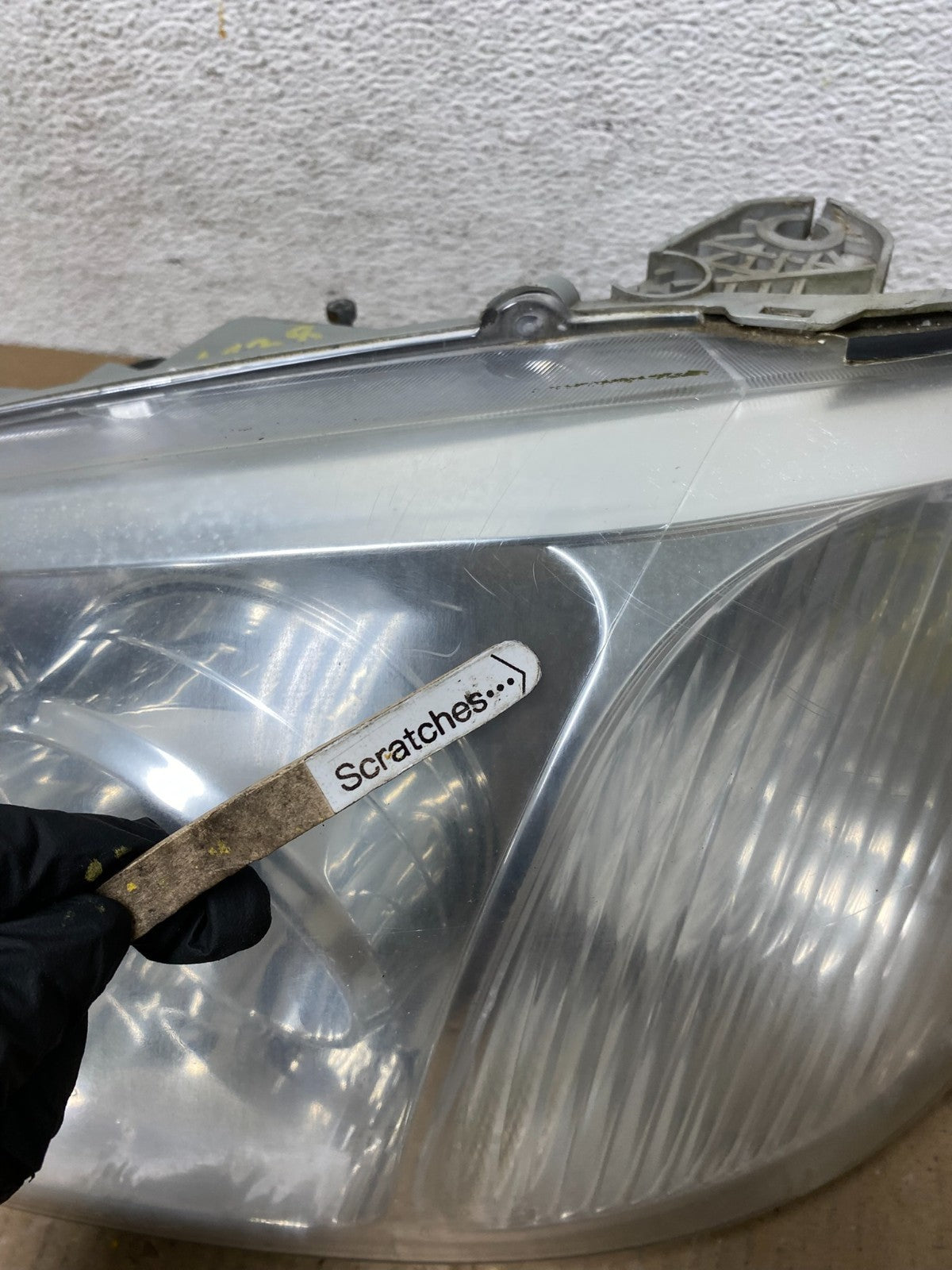 2004 2005 Hyundai XG350 XG Left Driver LH Headlight Halogen AD7838 DW3