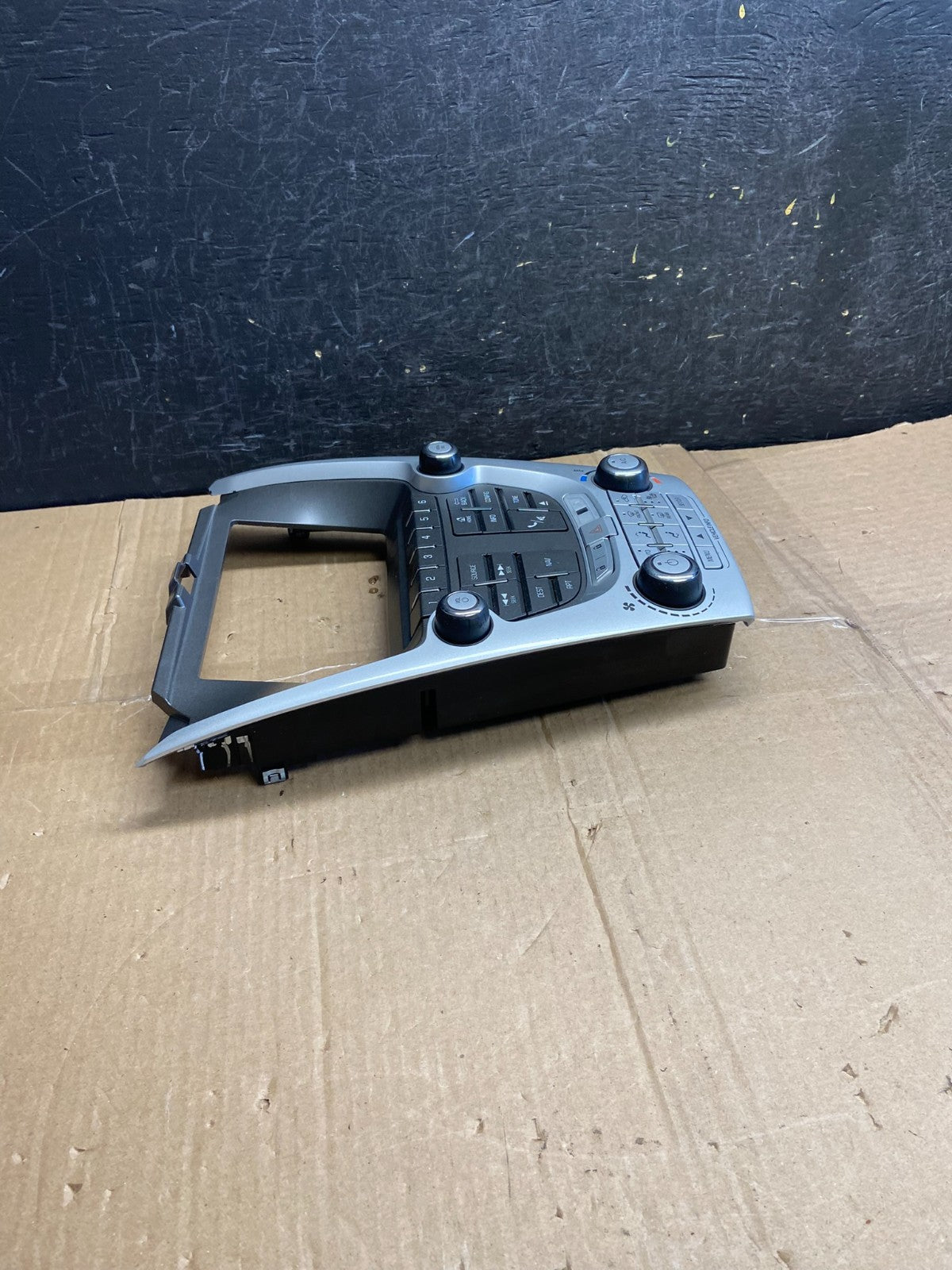 2012-2015 Chevy Equinox Terrain Radio Face Climate Control Panel Bezel AF2775 DG1