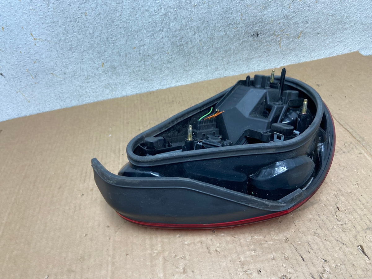 2001 to 2008 Jaguar X-Type Right Passenger RH Side Tail Light AI5561 LK6