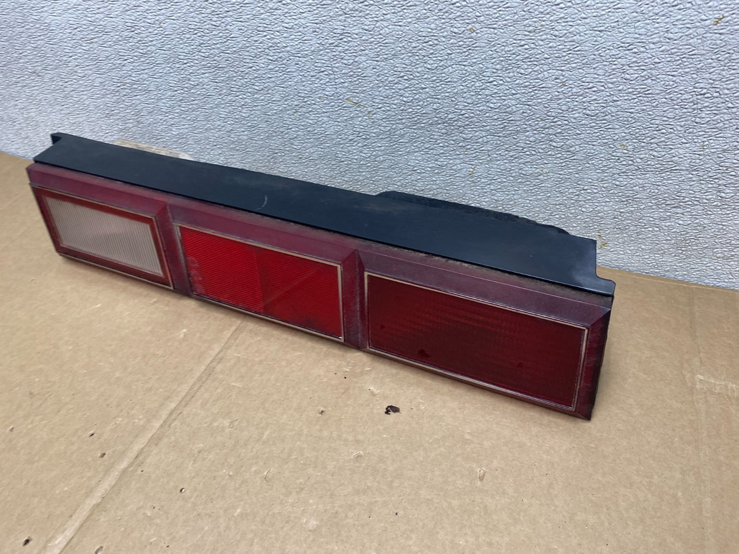 1981 1982 1983 Dodge Aries Right Passenger RH Tail Light u9734 DG1
