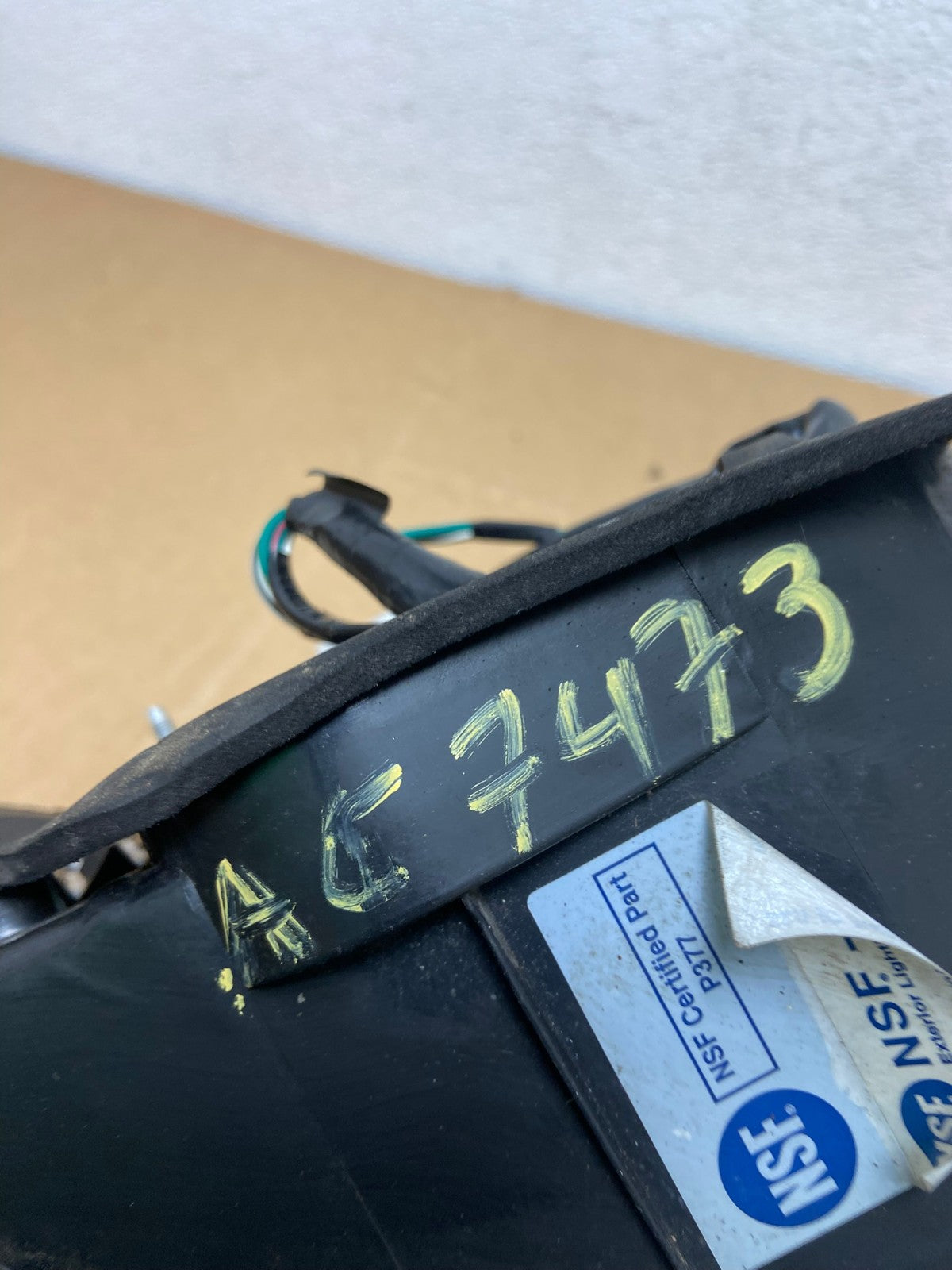 2000 2001 2002 Toyota Avalon Right Passenger Rh Side Tail Light DEPO AC7473 LK6