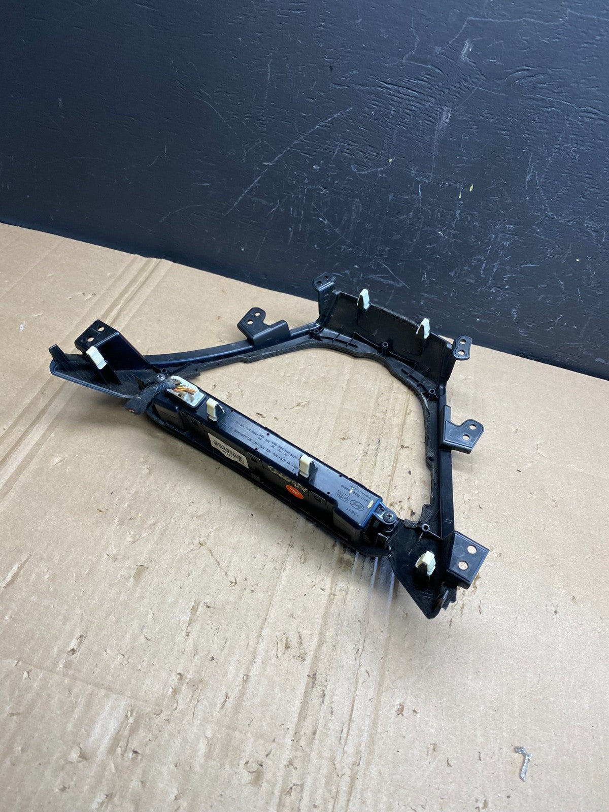 2011-2013 Hyundai Elantra Dash Radio Bezel Clock Display Trim OEM AB8943` DG4