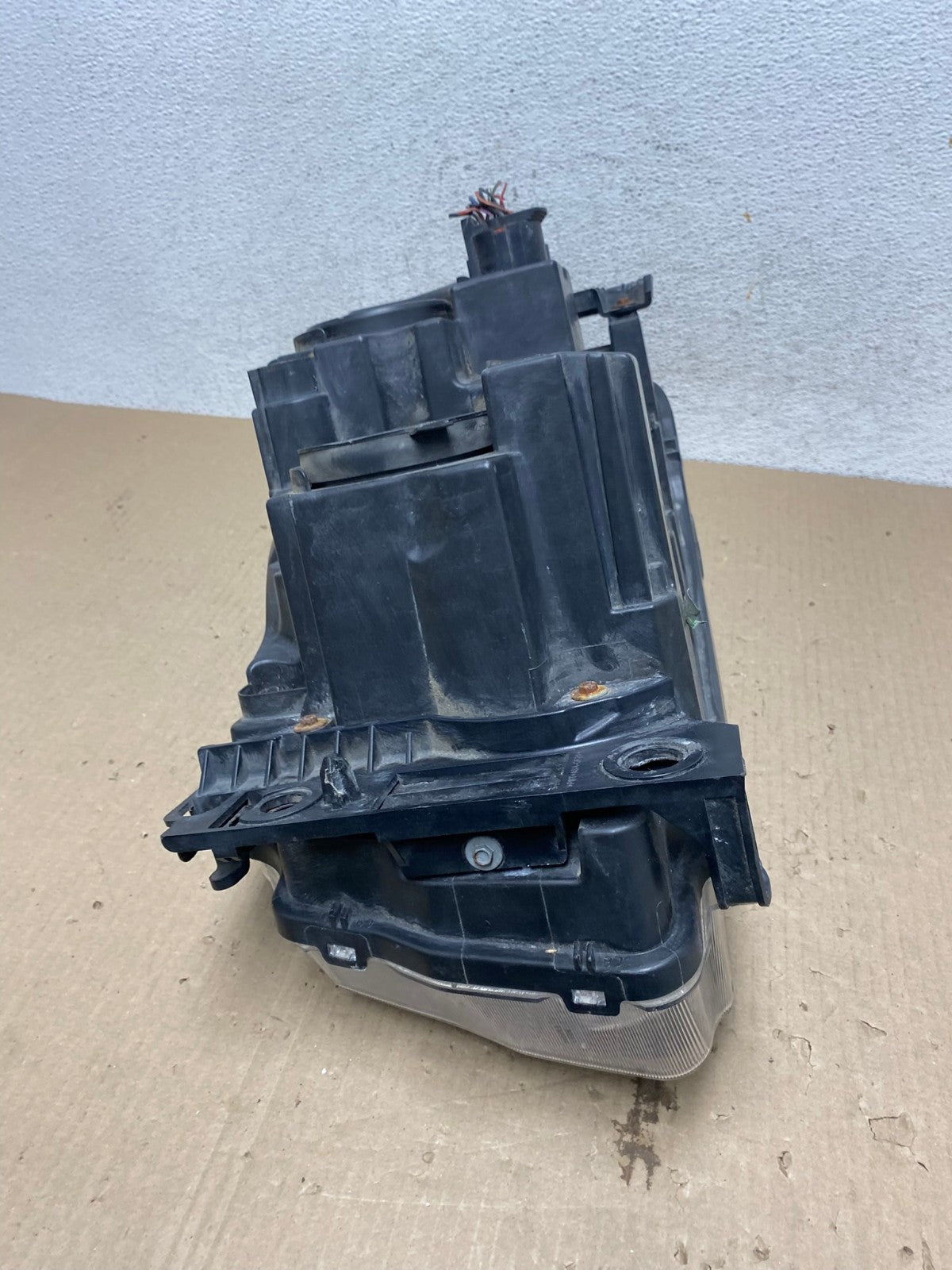 2010-2013 Land Range Rover Sport Right Passenger Xenon HID Headlight AE9682 LK7