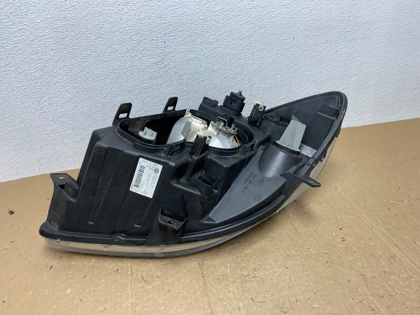 2007 to 2013 Mercedes Sprinter Headlight Left Driver Side Halogen AC7188 DW6