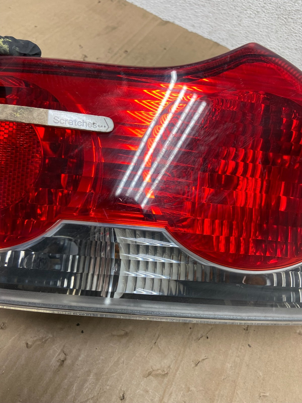 2006 to 2010 Volvo C70 Convertible Right Passenger Side Tail Light AE9294 DG3