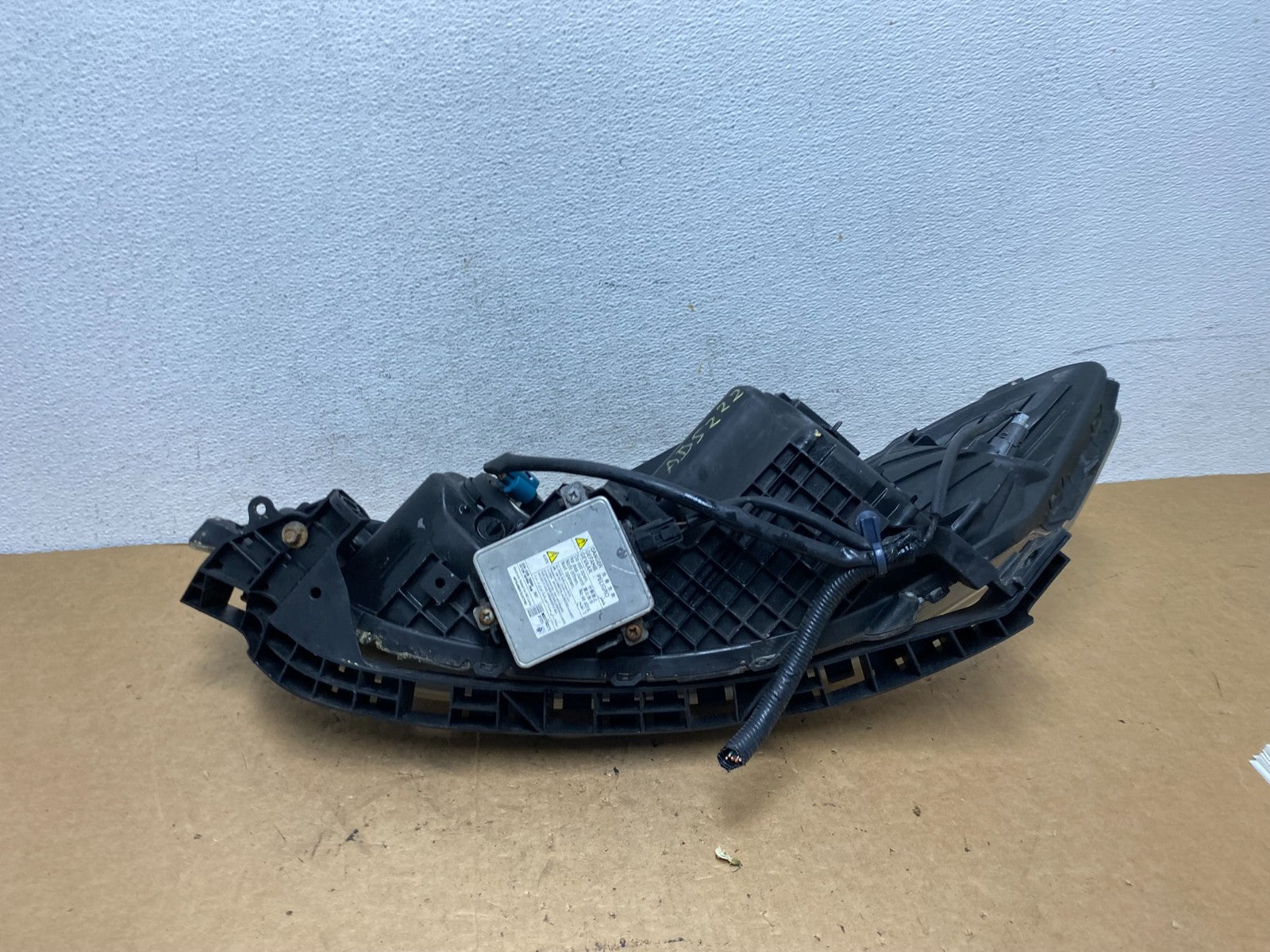 2009-2014 Acura TSX Right Passenger RH Xenon HID Headlight AD5222 DW7