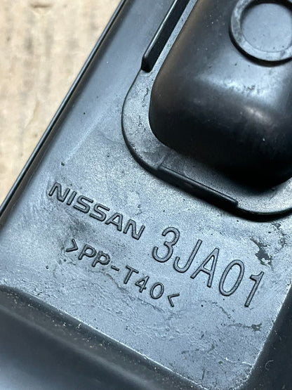 2013-2016 Nissan Pathfinder Upper Air Intake Duct OEM Z6076 DG8