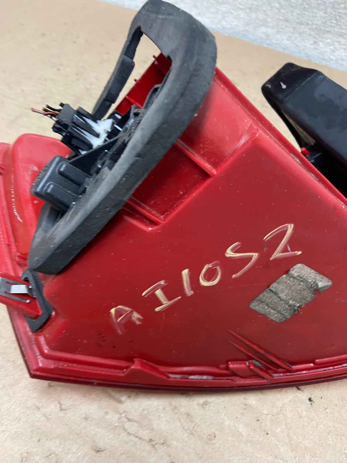 2011 to 2014 Volkswagen Jetta Right Passenger Rh Side Tail Light AI1052 LK6